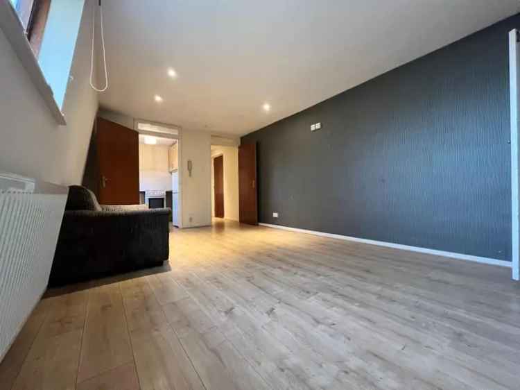 Studio Flat near Brentwood Station