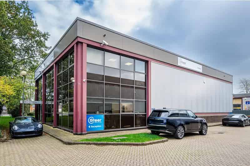 Modern Warehouse Units Farnham Trading Estate