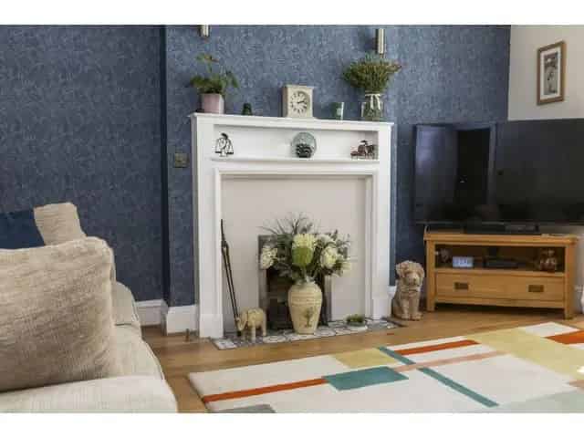 3 Bedroom Main Door Lower Villa For Sale in Willowbrae Edinburgh