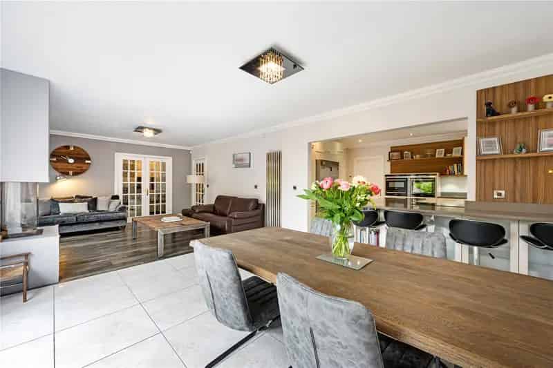 5 Bedroom Detached House for Sale Weetwood Leeds