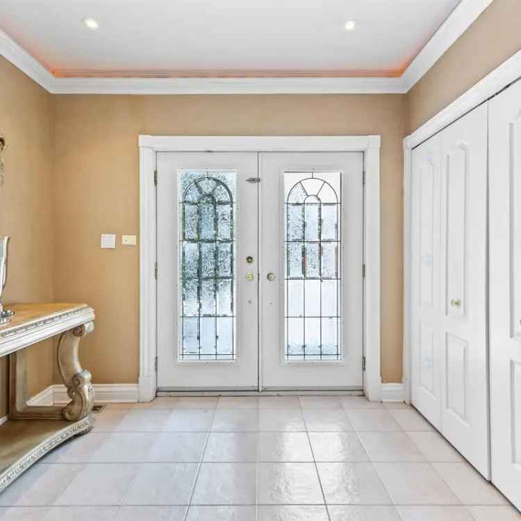 Luxury Home for Sale in Kirkland's Lacey Green Neighborhood