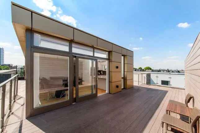 Maisonette for sale in 82 Amberley Road, London W9