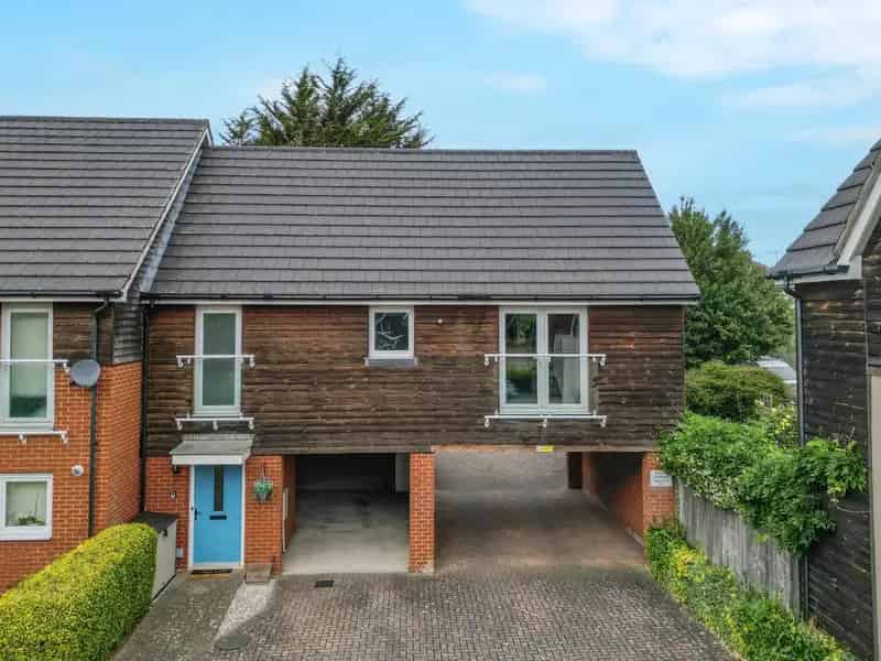 2 Bedroom Coach House for Sale