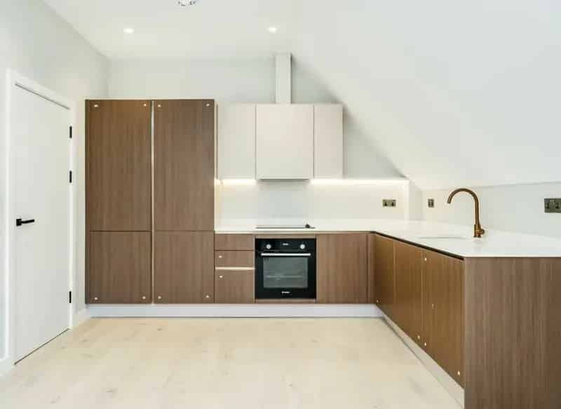 One Bedroom Victorian Conversion Apartment Wimbledon