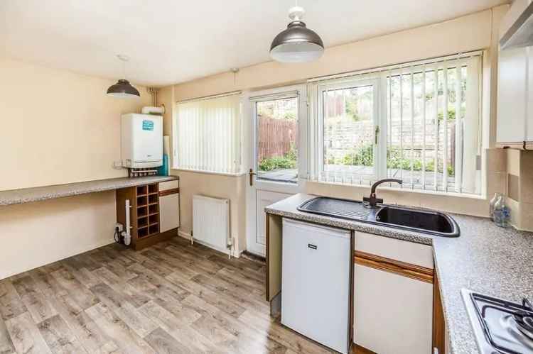 2 Bedroom Mid Terrace House for Sale Thongsbridge West Yorkshire