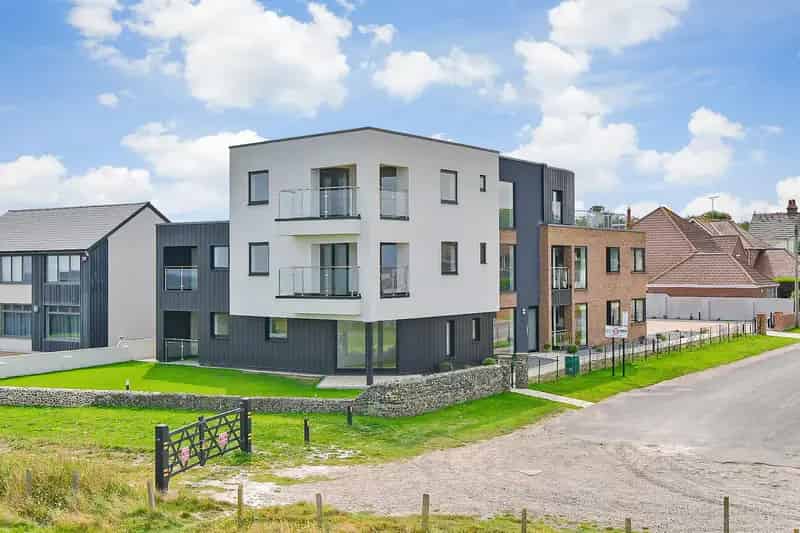 2 Bed Sea View Apartment Broadstairs Botany Bay Golf