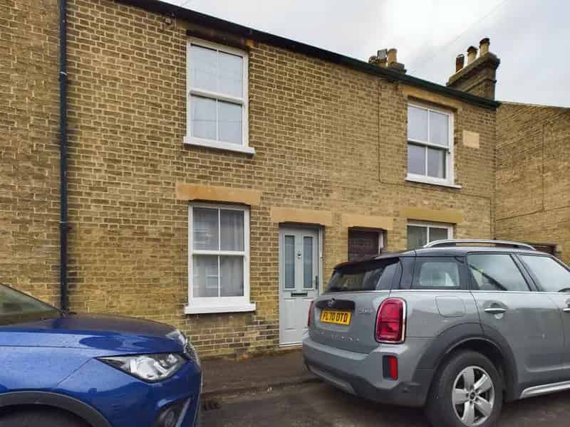 2 bedroom terraced house to rent