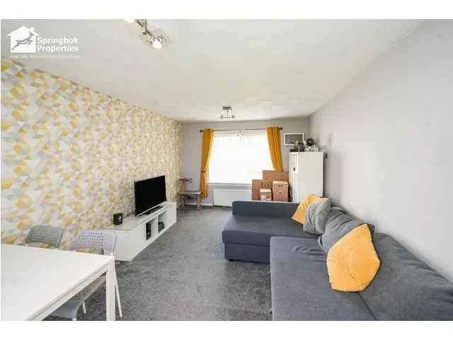 3 Bedroom End Terrace House For Sale