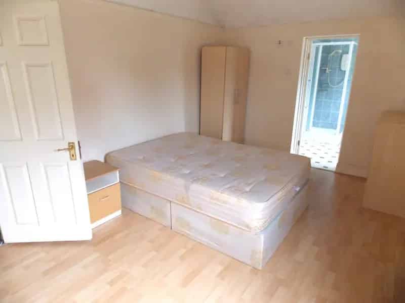 1 Bedroom Flat To Rent Available 13082025