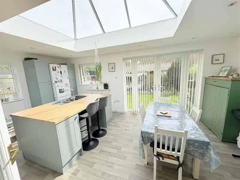 4 Bed Detached House For Sale