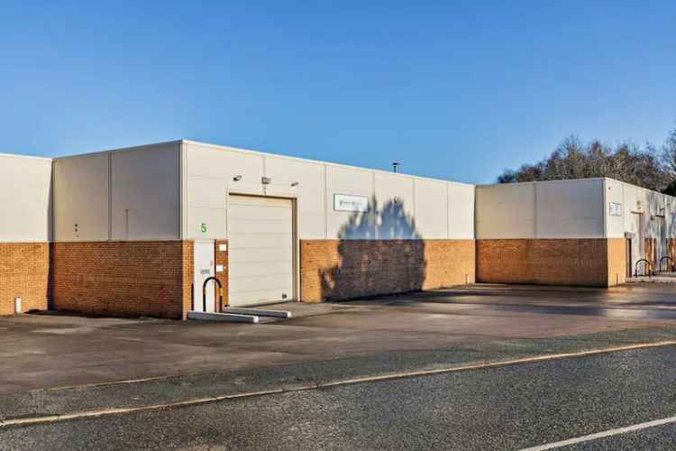 Industrial Unit To Let 4929 sq ft Near M56 J11