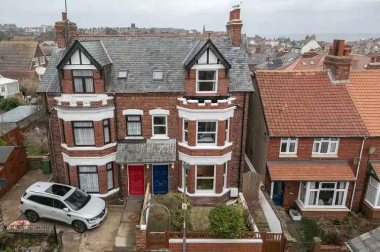 6 Bedroom Semi Detached House Whitby YO21