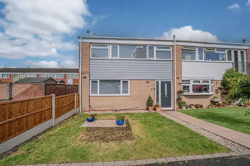 3 Bedroom Mid Terrace House for Sale Solihull