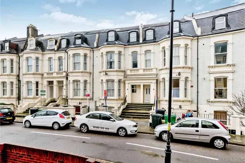 Seafront Apartment Near Canoe Lake Zero Deposit Available