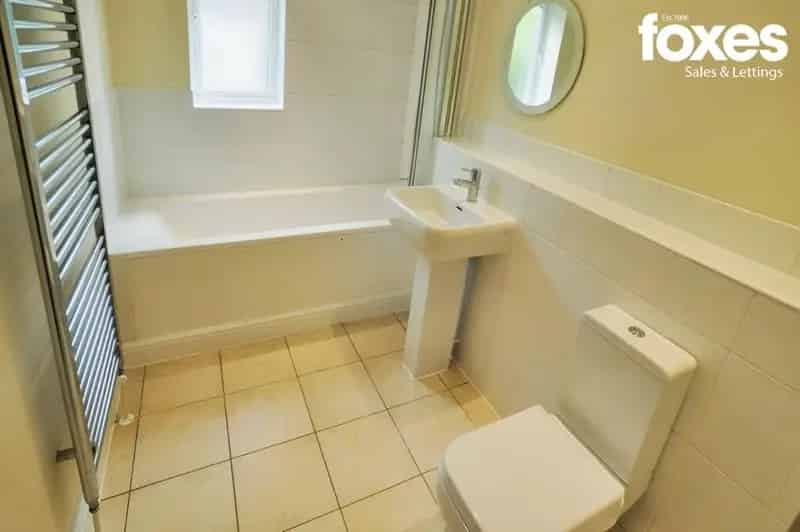 Two Bedroom Apartment Ground Floor Allocated Parking