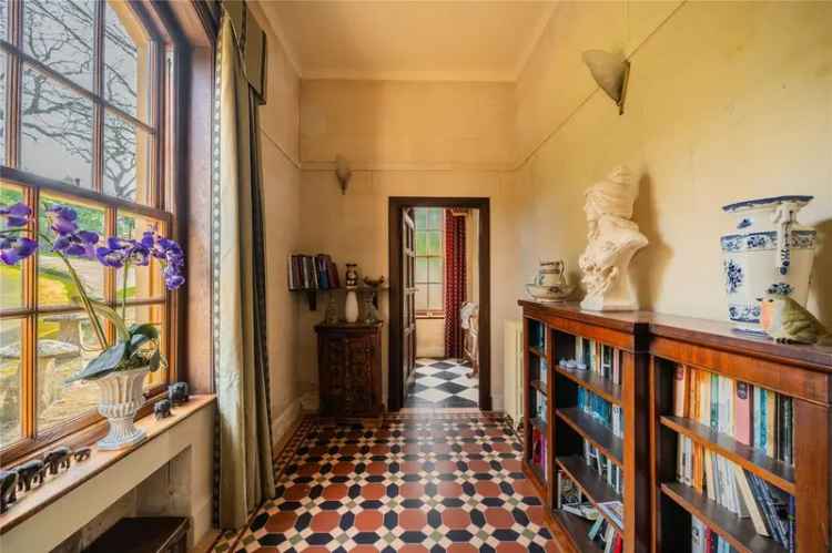 6 Bedroom Detached House for Sale in Bath