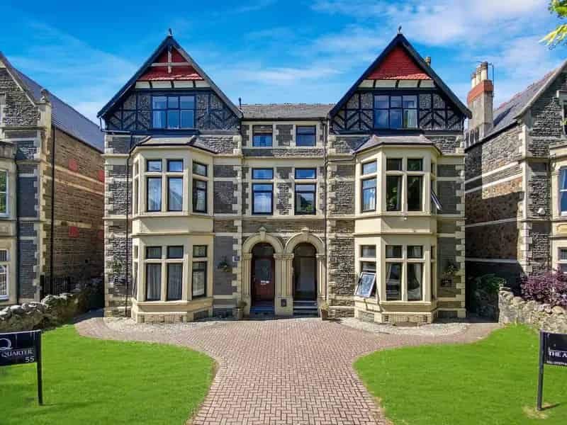 1 Bedroom Flat to Rent - Brand New Hotel Suite Style