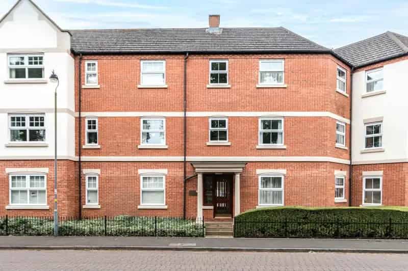 2 bedroom apartment for sale