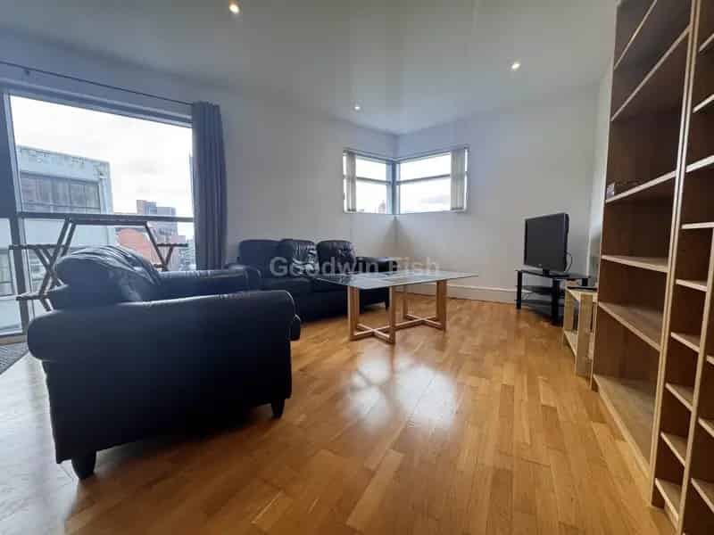 2 Bedroom Apartment Manchester Canal Views