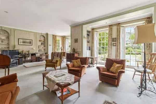Grade II Listed Georgian Family Home with 9.5 Acres of Parkland