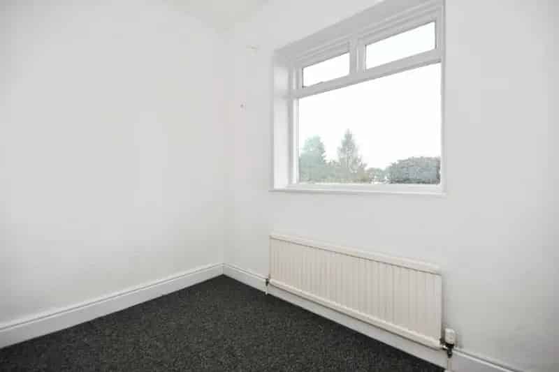 3 Bed Semi Detached House For Sale No Onward Chain