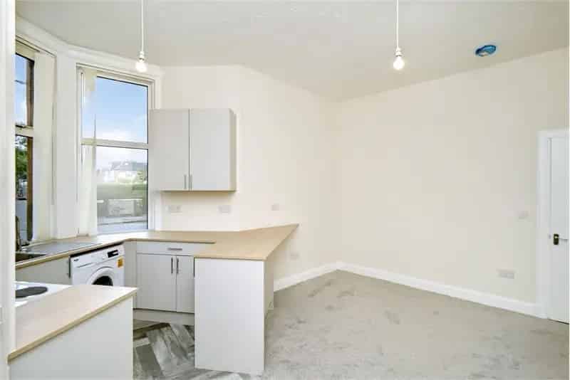 1 Bed Flat Ground Floor Gorgie Refurbished