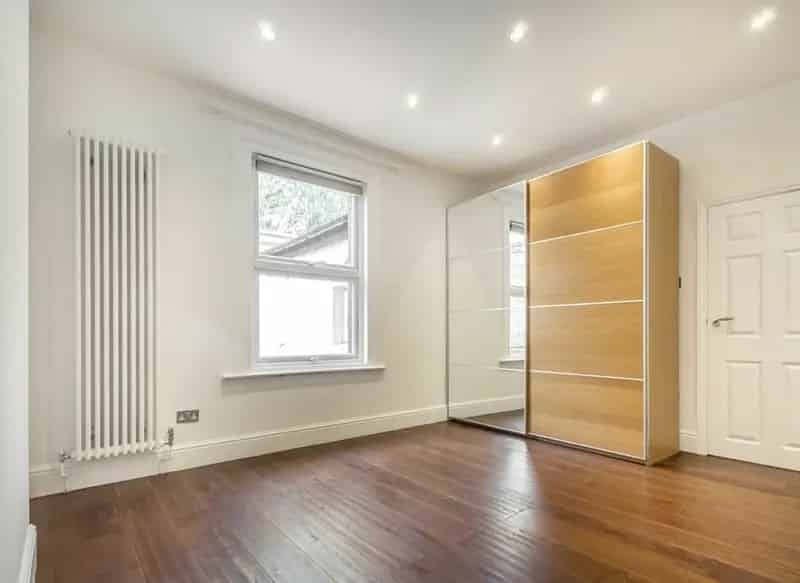 Two Bedroom Apartment Near Gunnersbury Station