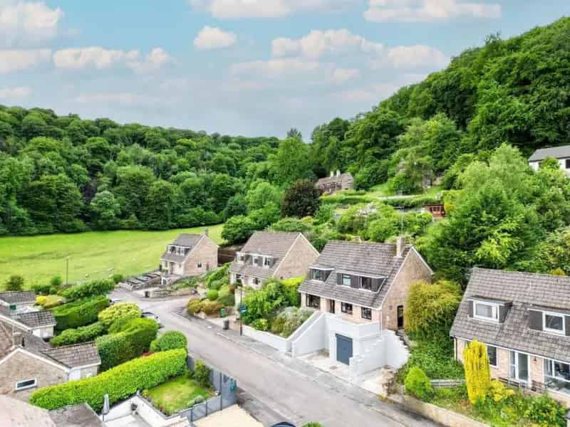 4 Bed Detached House For Sale Dursley
