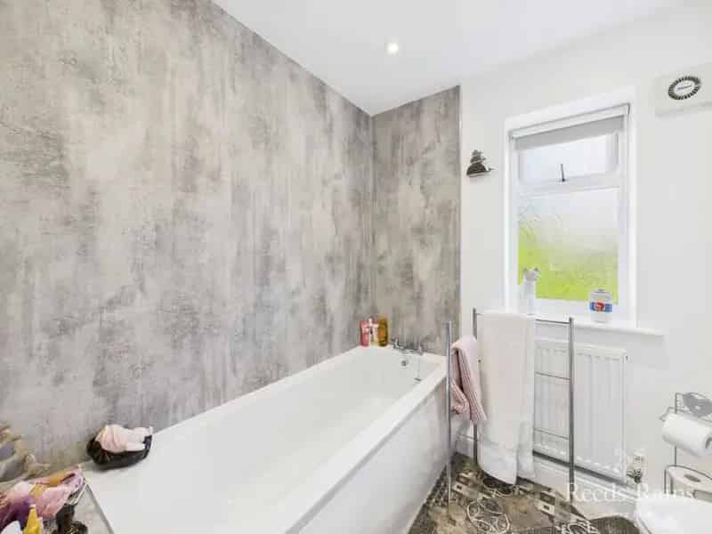 3 bedroom End Terrace House for sale, Foxholes, North Yorkshire, YO25