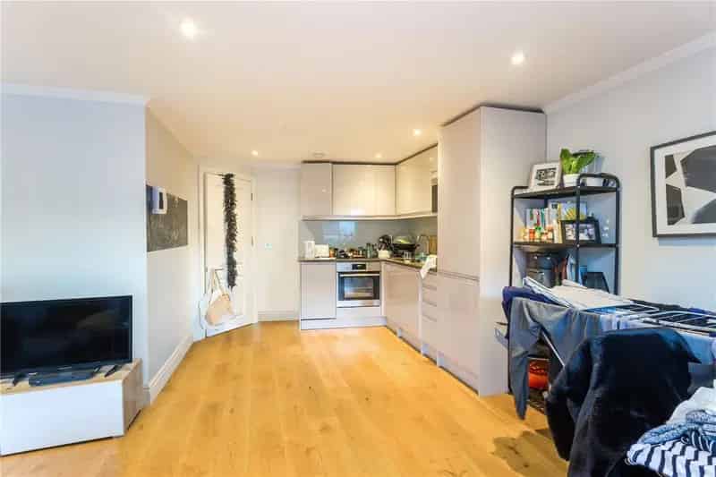 1 Bedroom Flat Highbury Park London Modern Apartment