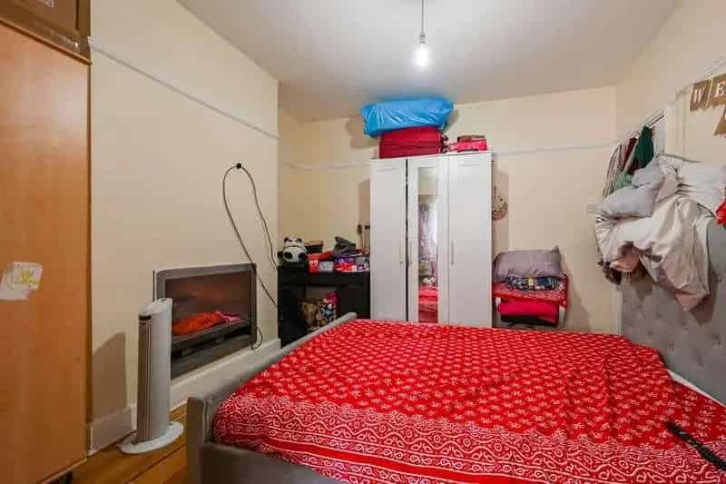 3 Bed House for Sale Large Garden Close Lea Bridge Road