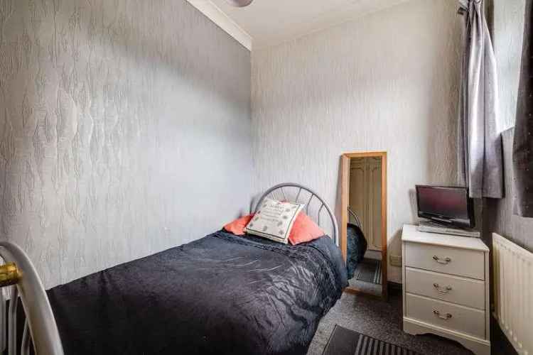 4 Bed Detached House For Sale