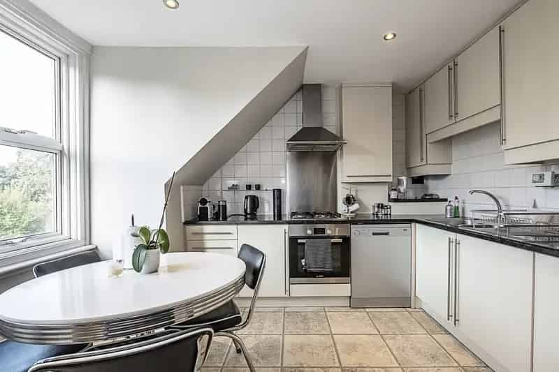 2 Bedroom Flat to Rent in Willesden Green