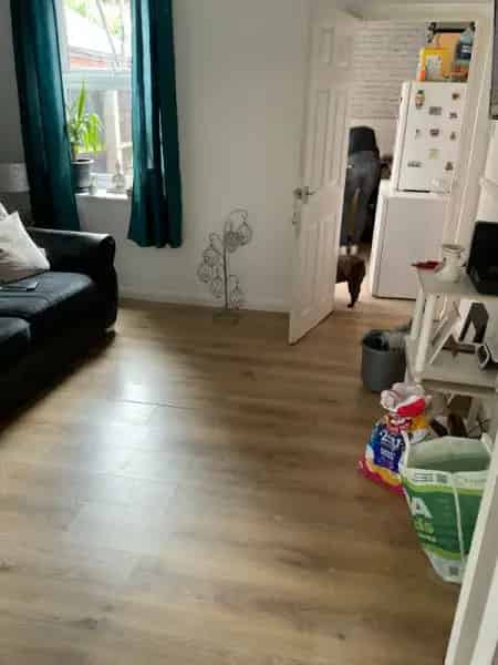 2 Bedroom Terraced House Near Amenities