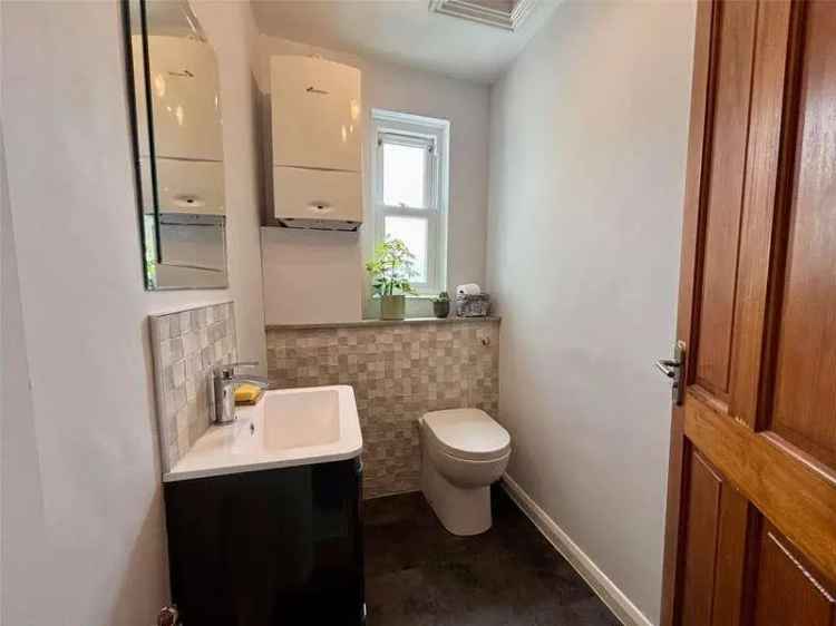 3 Bed Flat for Sale in Period Detached Villa