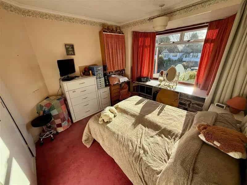 3 Bed Semi Detached House For Sale