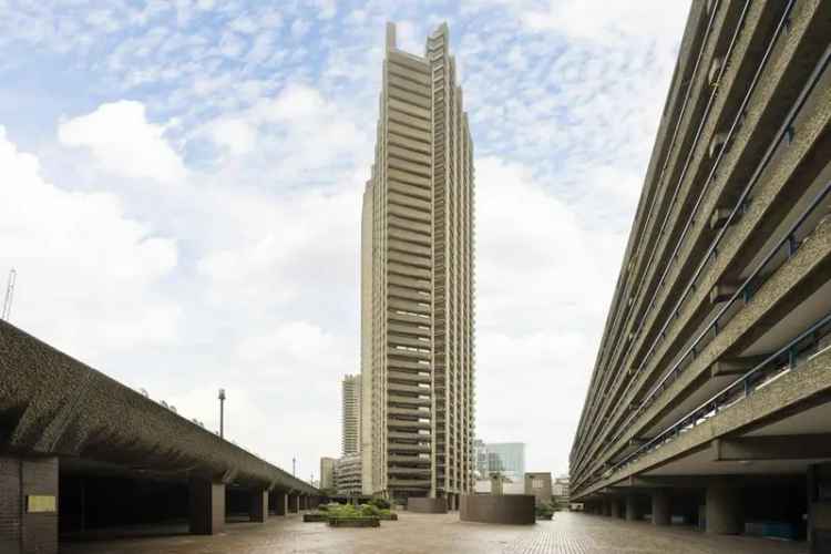 3 Bedroom Flat for Sale near Farringdon, Barbican Moorgate