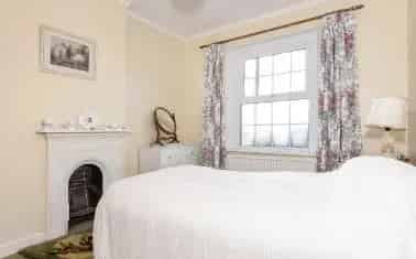 Charming 4-Bedroom Cottage in Milverton with Large Garden and Workshop