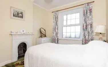 House For Sale in Taunton, England