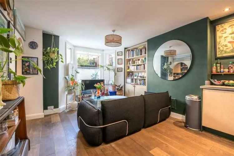 2 Bed Flat for Sale Near Loughborough Junction Station