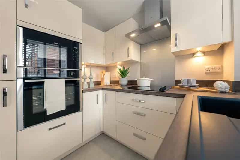 2 Bedroom Retirement Apartment in Banstead