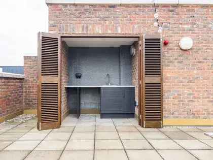 3 Bedroom Flat 117m2 London Modern Spacious Roof Terrace