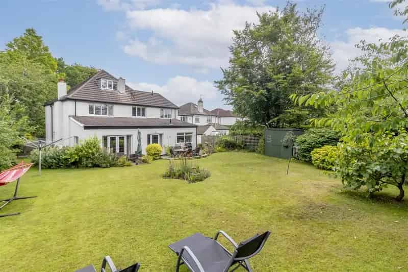 6 Bedroom Detached House to Rent