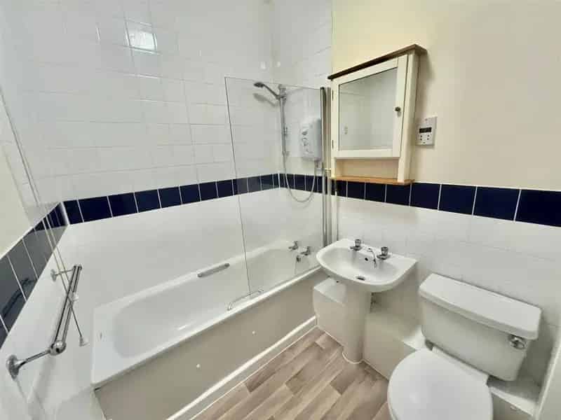 One Bedroom Apartment Regent Mews City Centre