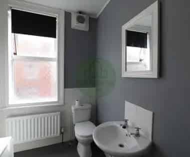 2 Bedroom House 23m² Leeds Student Property July 2025