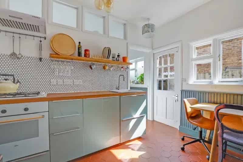 2 Bedroom Flat House to Rent