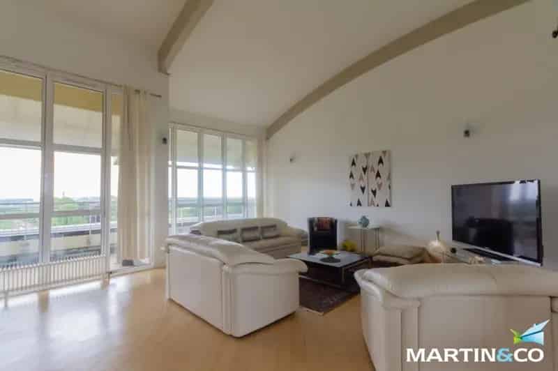 Luxury 3 Bedroom Penthouse Apartment to Rent