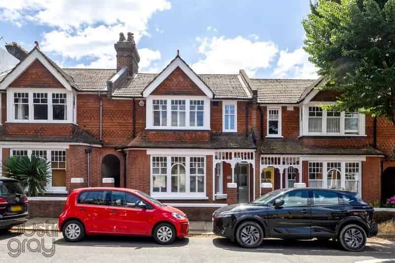 4 Bedroom House for Sale Near Brighton Station