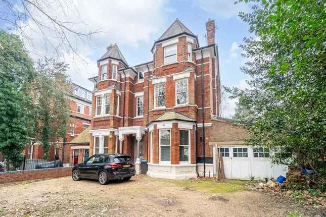 Flat for sale in Shepherds Hill, London N6