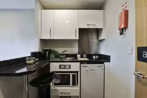 1 Bed Flat Manchester 45m² Ensuite Bathroom Kitchen